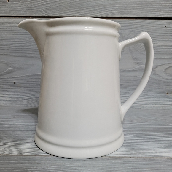 White Ceramic Pitcher Tri-Chef Oven Microwave Dishwasher Safe 6" Tall 4.75" Wide - Picture 4 of 8